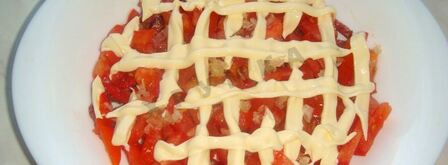 классический восточный салат с колбасой. Шаг 7