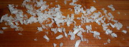 салат из арбуза с фетой и базиликом. Шаг 3