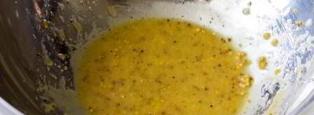 салат из копченой горбуши с лисичками и восковой фасолью. Шаг 16