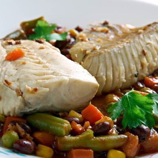 Салат из трески с фасолью