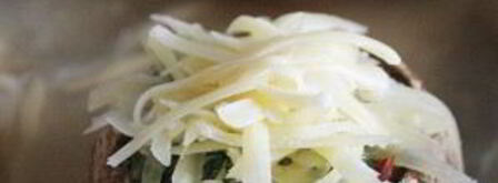 салат грибы под шубой. Шаг 4