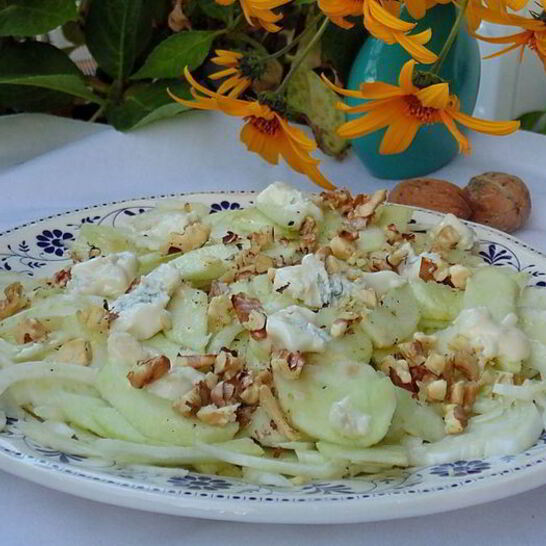 Рецепт салат с фенхелем и голубым сыром