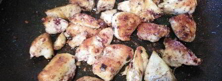 салат с киноа, курицей и авокадо. Шаг 2