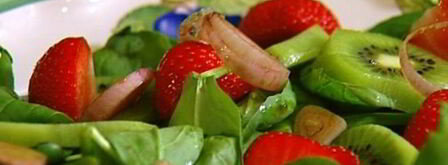 салат с клубникой, шпинатом и киви и запеченный грейпфрут. Шаг 6