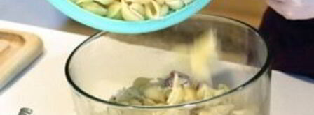 салат с крабовым мясом. Шаг 7