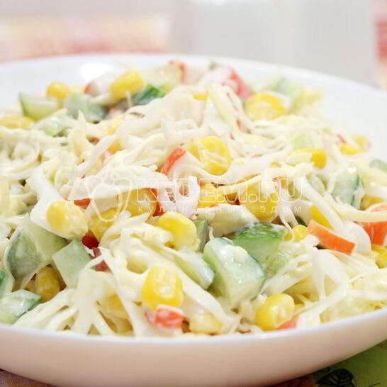 Рецепт салат с крабовыми палочками и капустой