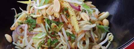 салат с яичной лапшой. Шаг 7