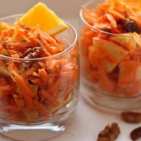 Рецепт витаминный морковный салат с изюмом