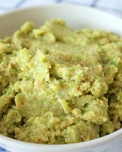 Соус гуакамоле из авокадо