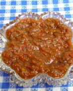 Соус из крапивы и щирицы с орехом