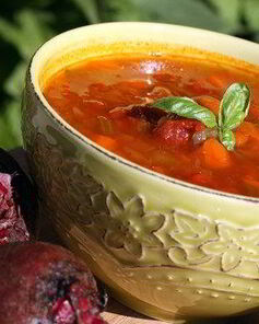 Борщ с копченой грудинкой по-литовски