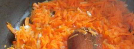 борщ с тушенкой и помидорами. Шаг 2