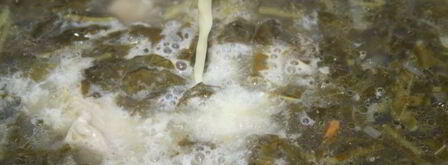 зеленый борщ со щавелем и виноградными листьями. Шаг 6