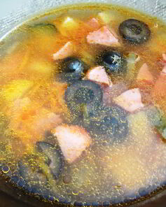 Суп с копченостями