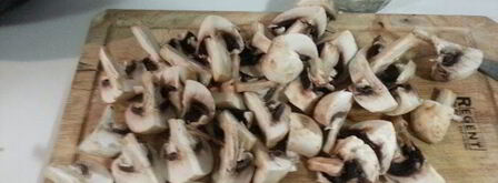 крем-суп из грибов и курицы в мультиварке. Шаг 3