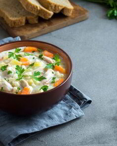 Куриный суп с яичной лапшой