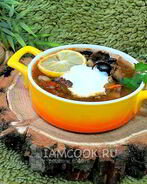 Солянка грибная с огурцами