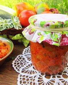 Солянка из кабачков