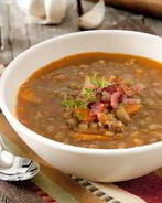 Суп из чечевицы с беконом