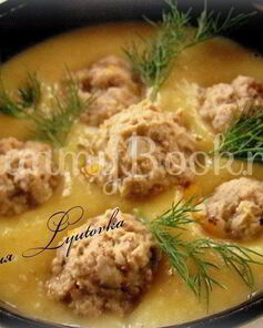 Картофельный суп-пюре с чесночными фрикадельками