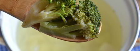 суп-пюре из брокколи со сливками. Шаг 3