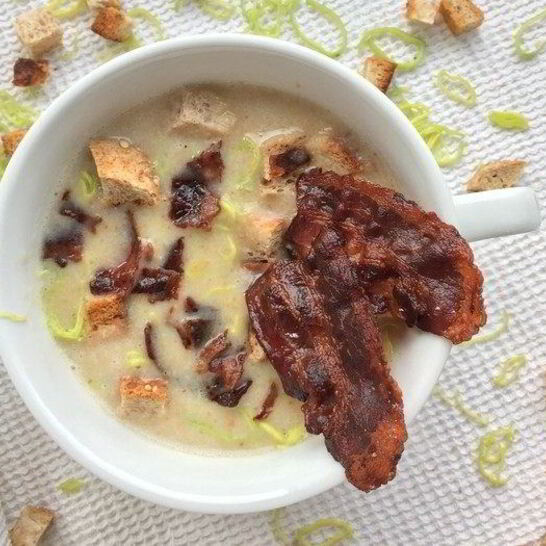 Рецепт суп-пюре из лисичек с беконом и пореем