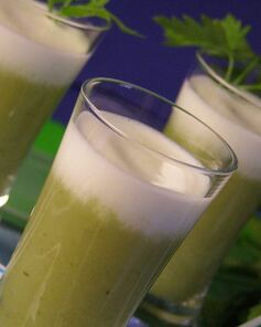 Суп-пюре из цукини с мятой