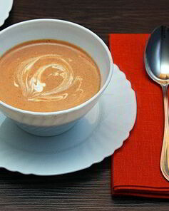 Томатный суп-пюре со сливками