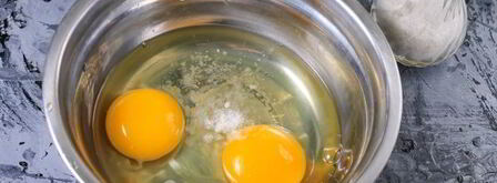 ажурные блинчики на кефире с дырочками. Шаг 4