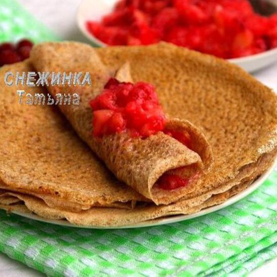 Рецепт блинчики из цельнозерновой муки с яблочно-клюквенной начинкой