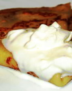 Блинчики со сметаной