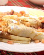 Блины с фруктовой начинкой