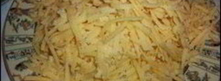 тонкие блины с начинкой и соусом из свежих томатов. Шаг 4