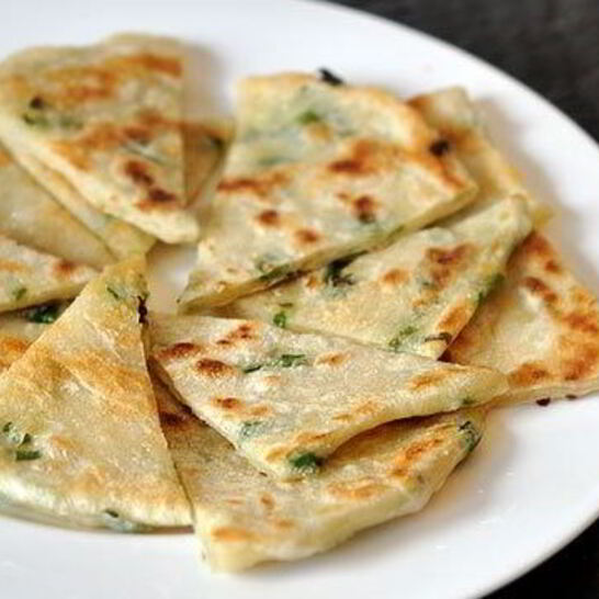 Рецепт вегетарианские блинчики с зеленым луком