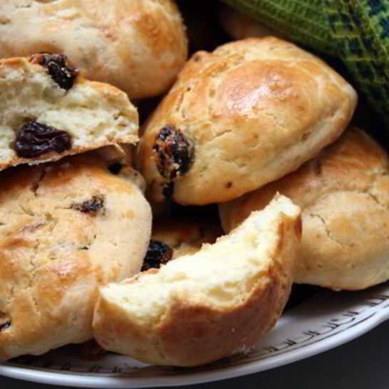 Рецепт булочки с изюмом