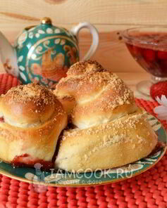 Булочки с вареньем