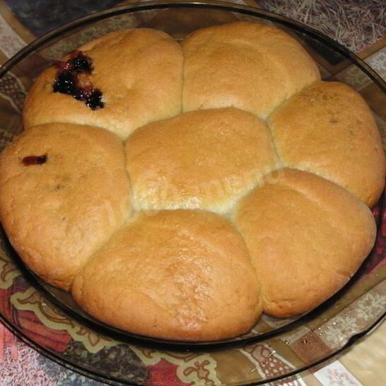 Рецепт булочки в мультиварке с вареньем к чаю