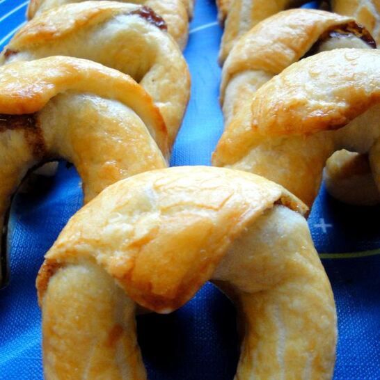 Рецепт круассаны с бананами и шоколадом