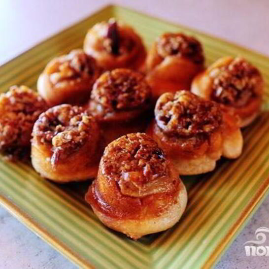 Рецепт мини-булочки с орехами