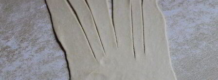 плюшки с яблоком и сгущенкой. Шаг 4