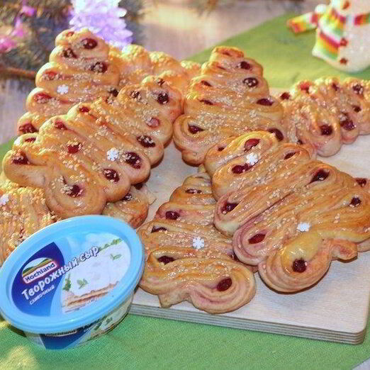 Рождественские булочки-елочки
