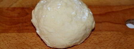 турецкие сырные булочки с кунжутом. Шаг 4