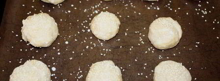 турецкие сырные булочки с кунжутом. Шаг 5