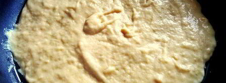 заливная ватрушка с бананами. Шаг 3