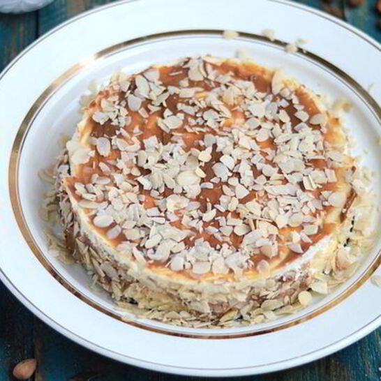 Рецепт чизкейк на натуральном йогурте с миндалем