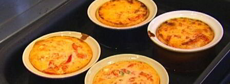 чизкейки со сладким перцем на листьях салата. Шаг 5