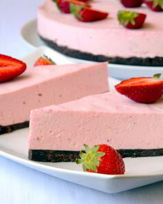 Клубничный чизкейк без выпечки