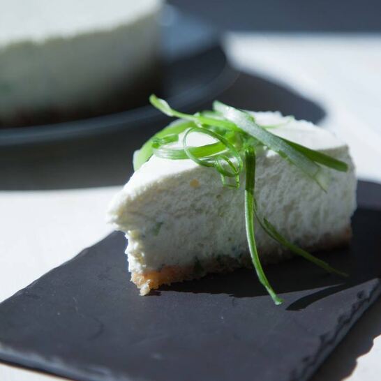 Рецепт несладкий чизкейк с фетой и луком