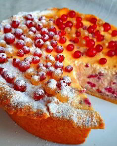 Нежный малиновый чизкейк с хрустящей корочкой