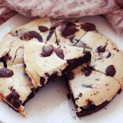 Шоколадно-банановый брауни-чизкейк